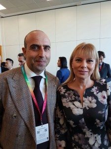 Il Direttore Ugo Picarelli con Elżbieta Bieńkowska Commissario Europeo per il Mercato interno, industria, imprenditoria e PMI